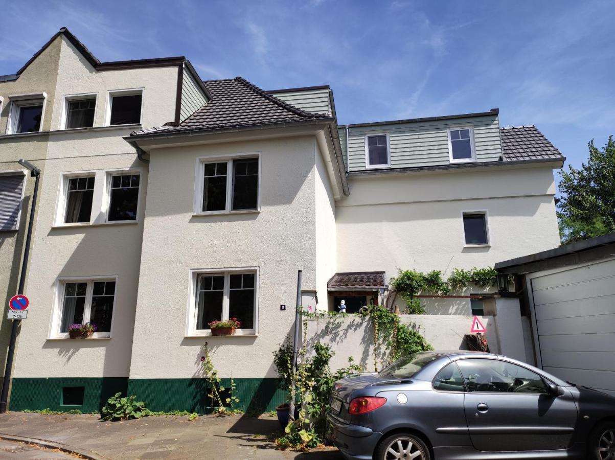 Gartenzimmer Mit Strassenbahn Zu Dom Und Messe ケルン エクステリア 写真